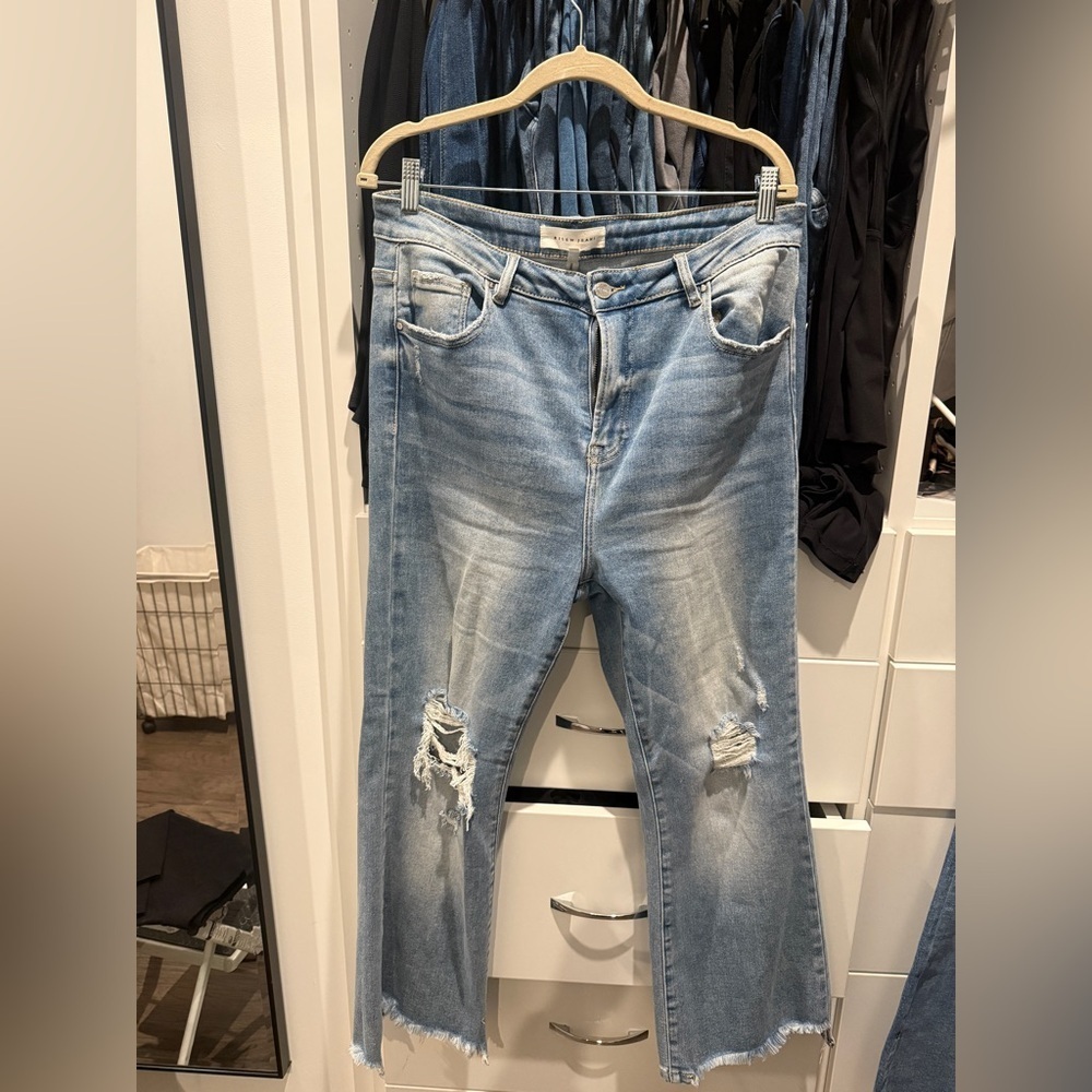 Stylish Light Blue Distressed Ankle Jeans